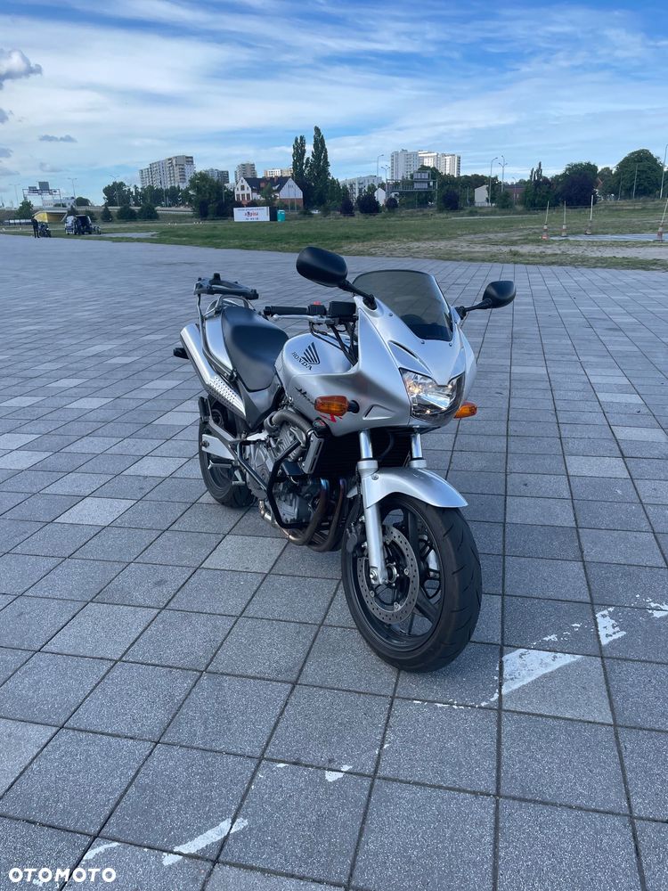 Honda Hornet - 6