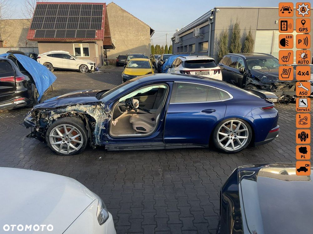 Porsche Panamera 4 - 1