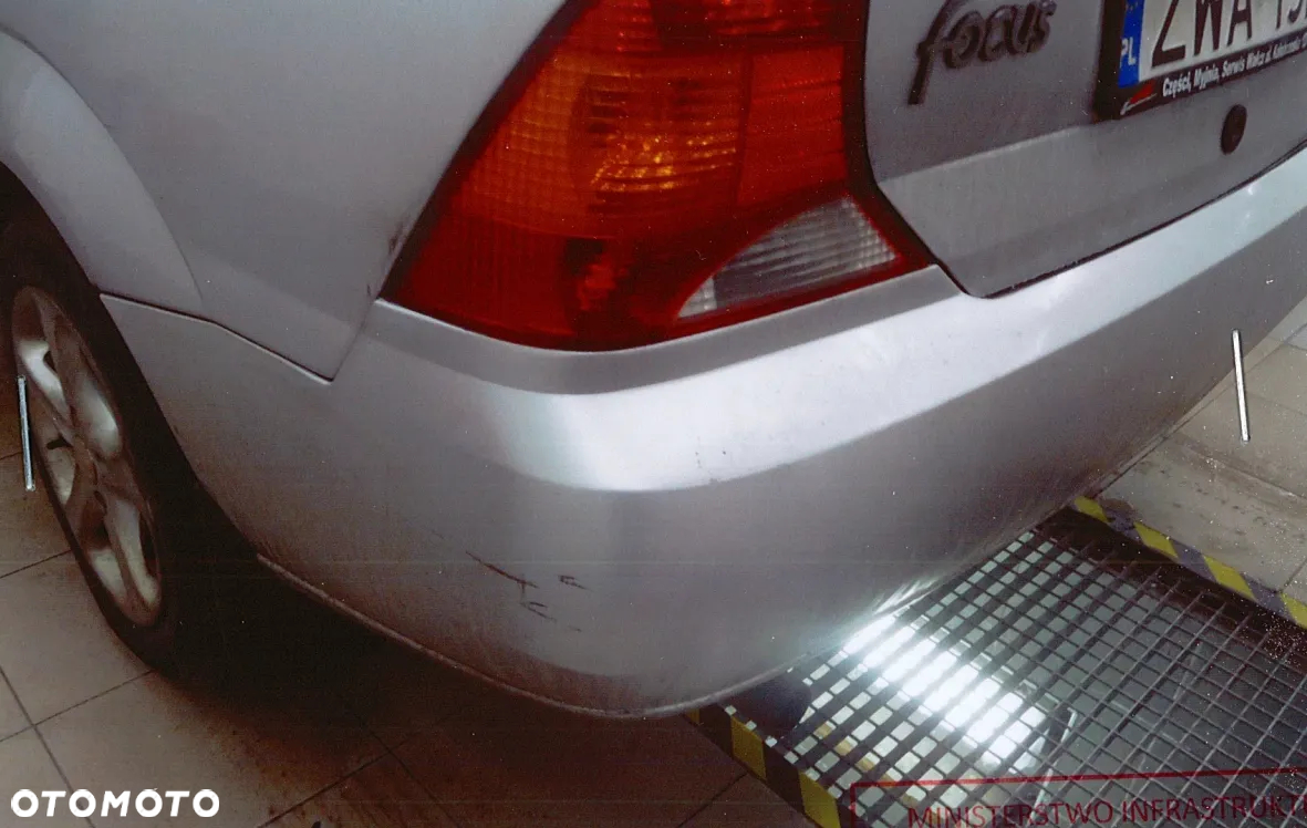 Ford Focus 2.0 Ghia - 5
