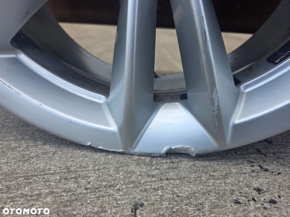 FELGA FELGI KOMPLET SKODA AUDI A4 B9 A5 8W 7.5J R17 ET29 8W0601025AG 15/26 - 4
