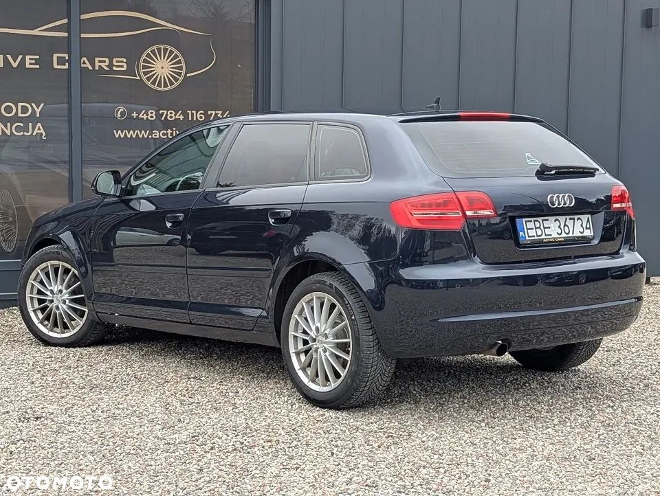 Audi A3 Sportback 2.0 TDI Ambiente - 16