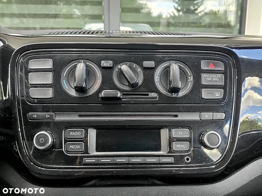 Volkswagen up! 1.0 high - 14