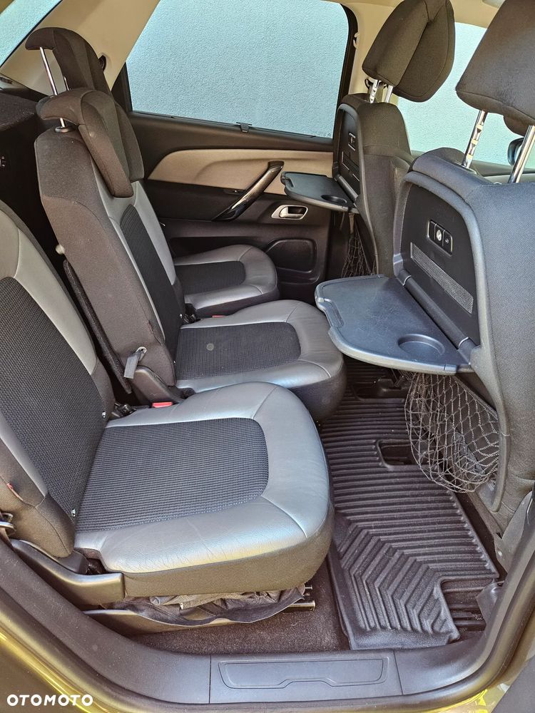 Citroën C4 Picasso 1.6 e-HDi Exclusive - 24