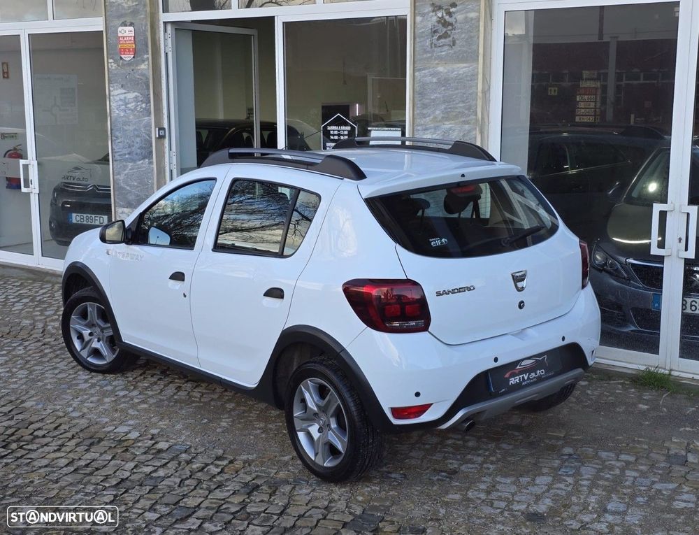 Dacia Sandero 0.9 TCe Stepway - 2
