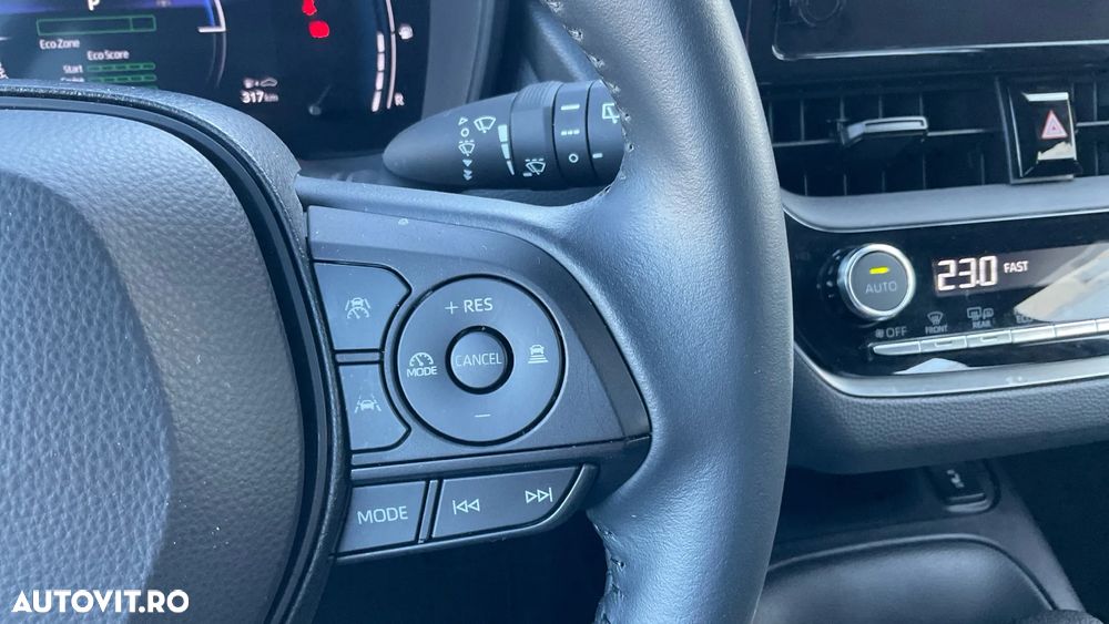 Toyota Corolla 1.8 HSD Eco - 26