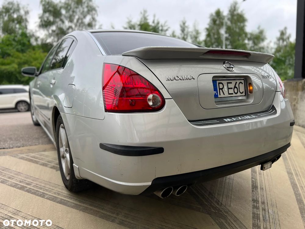Nissan Maxima 3.5 SE - 6
