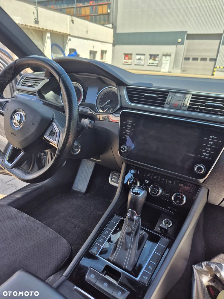 Skoda Superb 2.0 TSI 4x4 Sportline DSG - 11