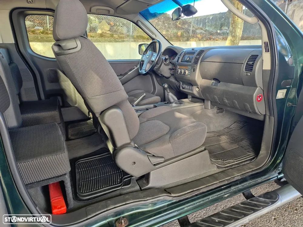 Nissan Pick Up 2.5 TD CD P.E.+AC CM - 10