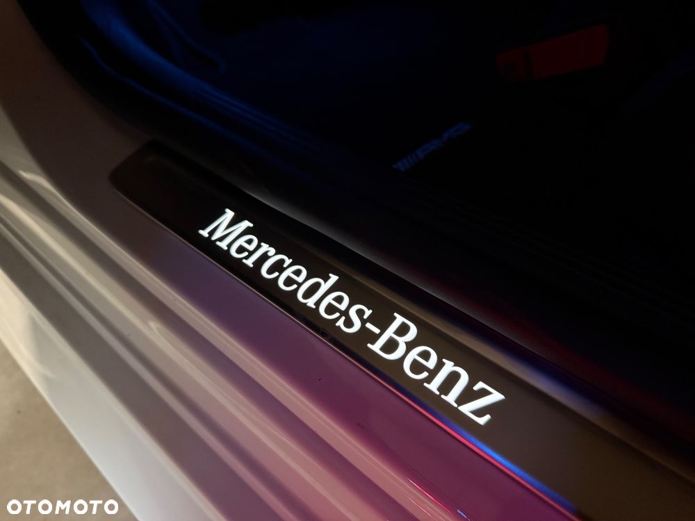 Mercedes-Benz Klasa C 300 de PHEV 4-Matic AMG - 19
