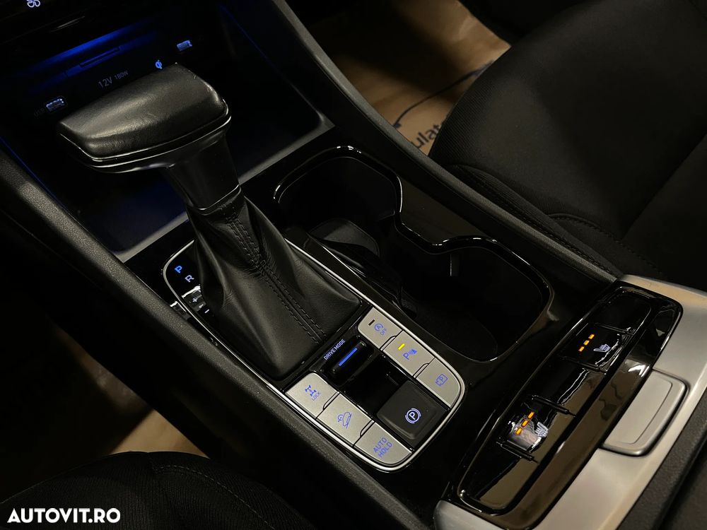 Hyundai Tucson 1.6 CRDi 48V-Hybrid 4WD DCT Trend - 26