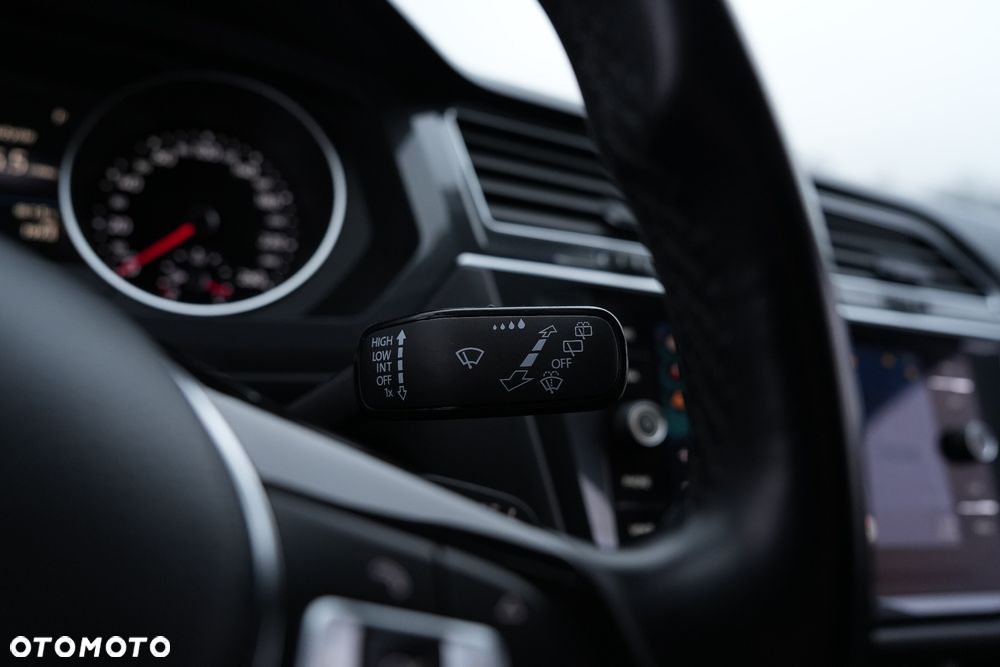 Volkswagen Tiguan - 20