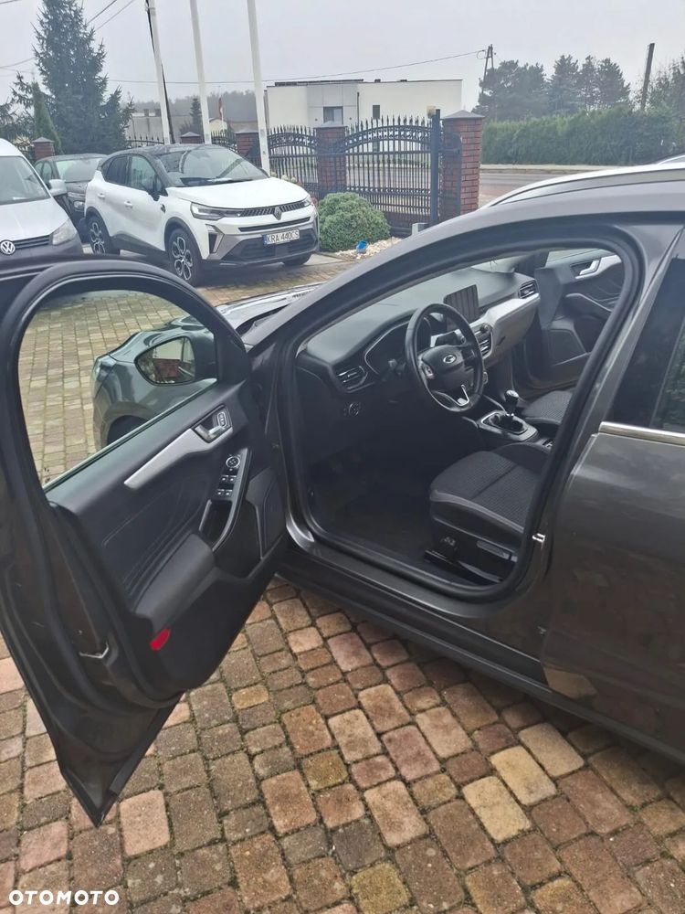 Ford Focus 1.0 EcoBoost Connected - 9
