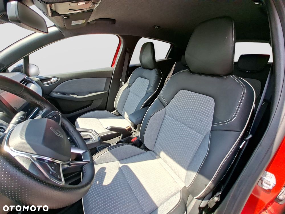 Renault Clio - 11