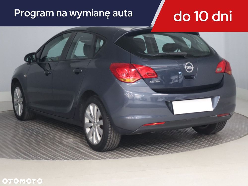 Opel Astra - 6