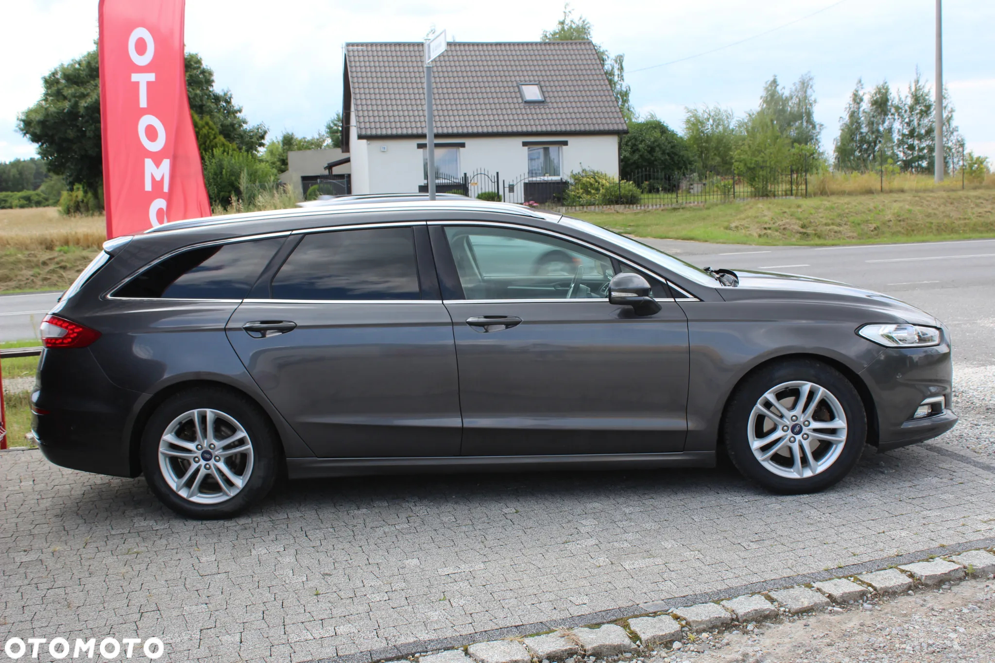 Ford Mondeo Turnier 2.0 TDCi Start-Stopp Titanium - 4