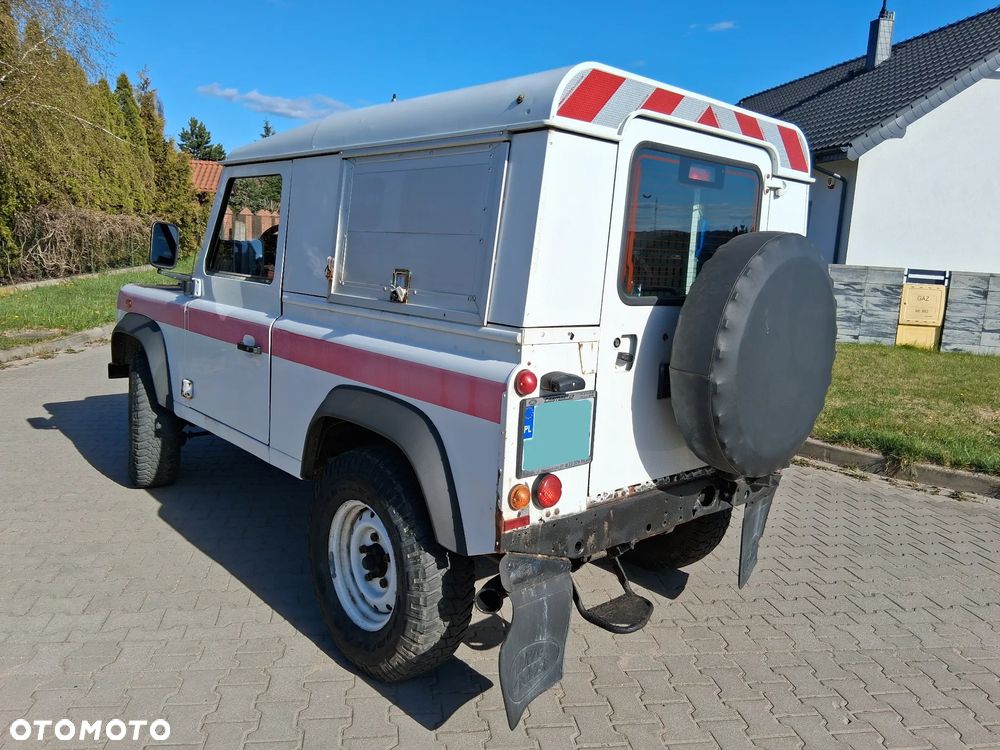 Land Rover Defender 90 Hard Top E - 23