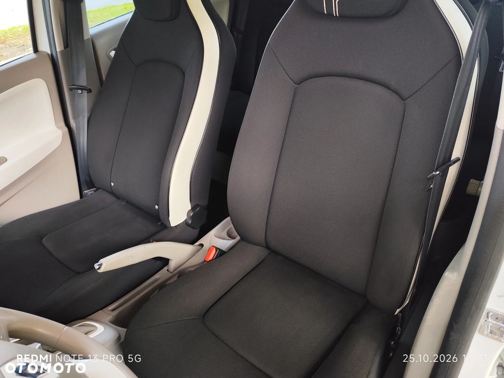 Renault Zoe - 10
