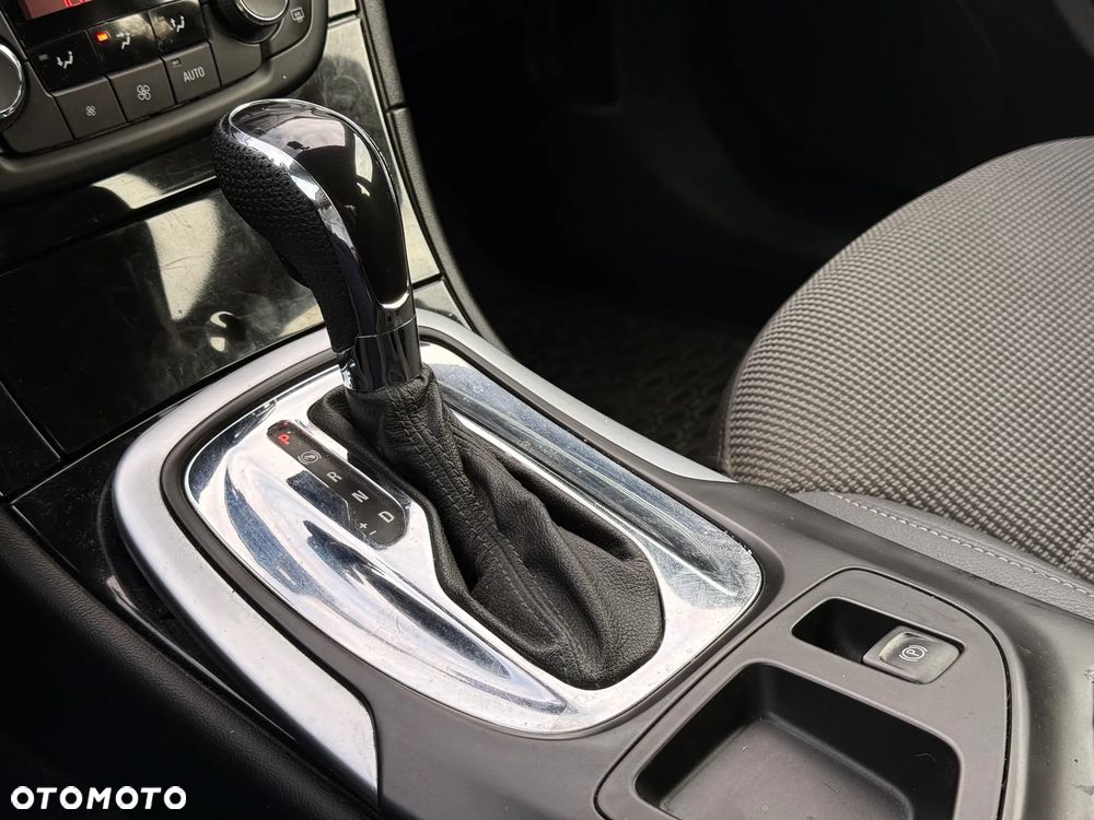 Opel Insignia - 13
