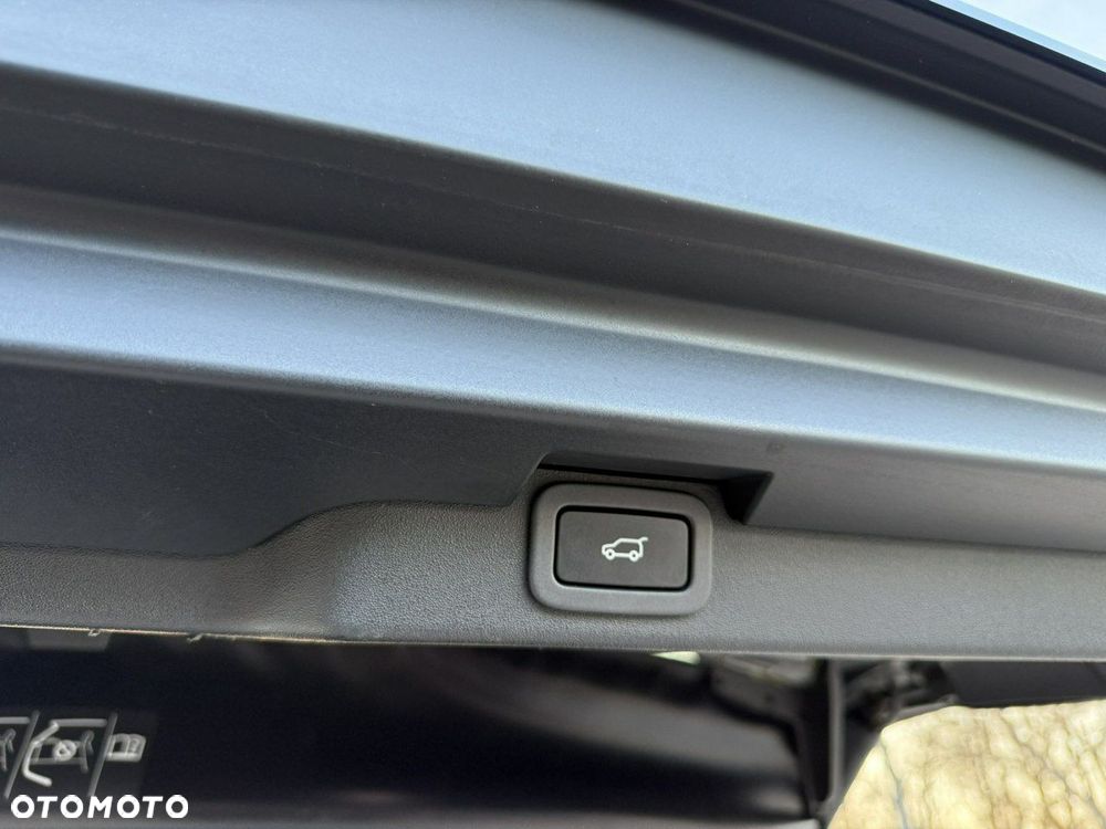 Land Rover Discovery - 28