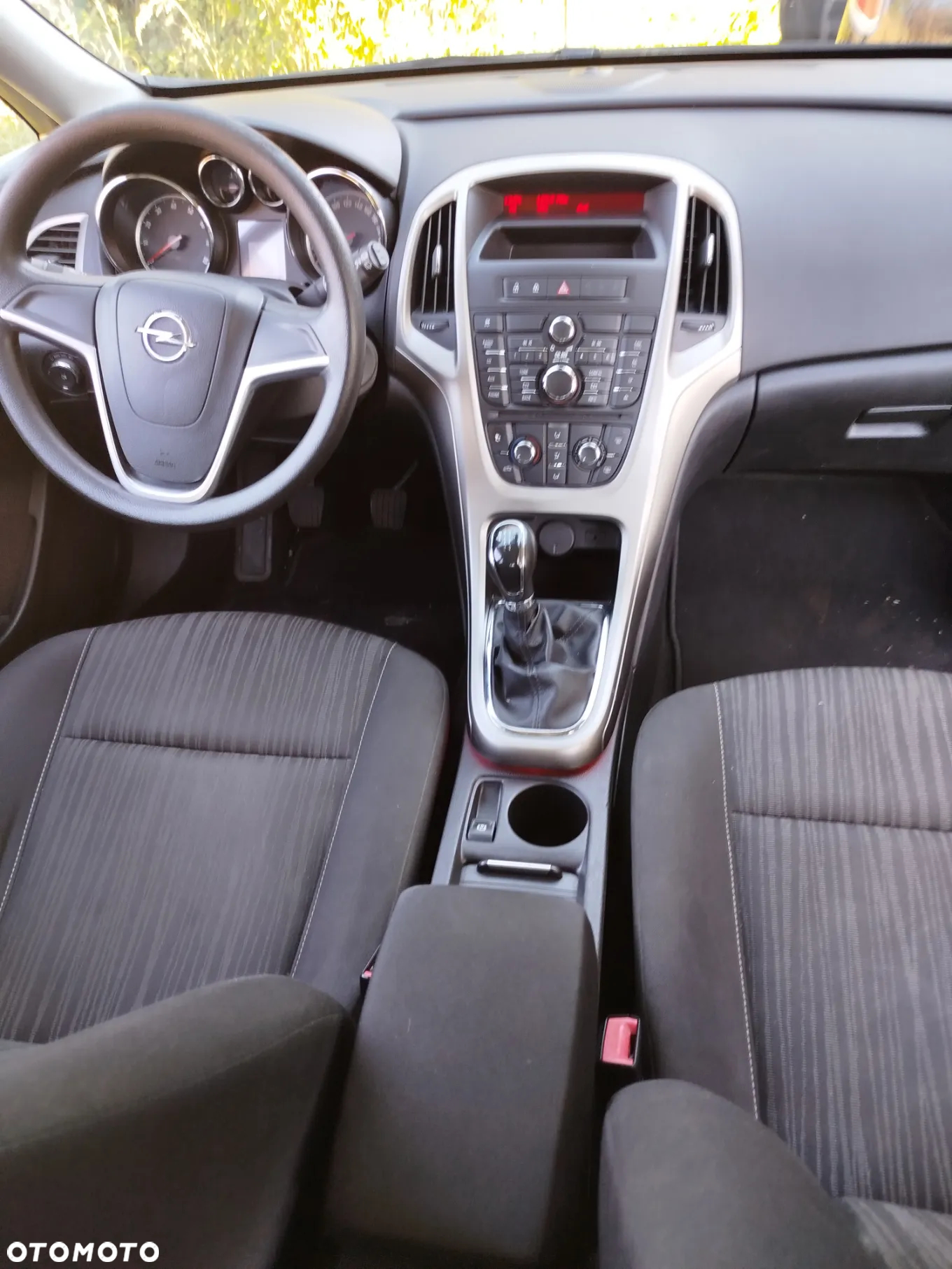 Opel Astra 1.6 Cosmo - 18