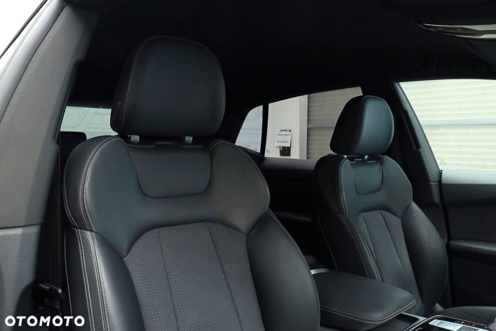 Audi Q8 - 14