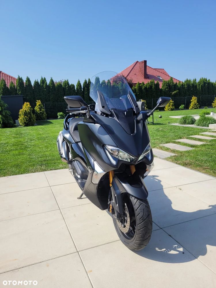 Yamaha Tmax - 18
