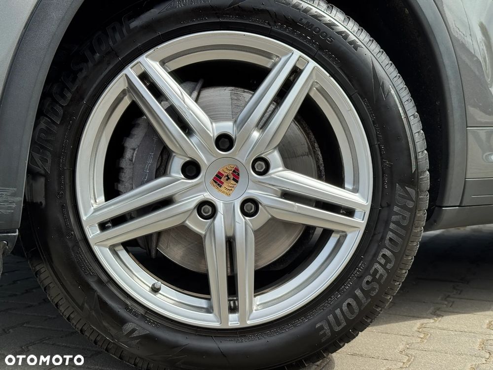 Porsche Cayenne Standard - 11