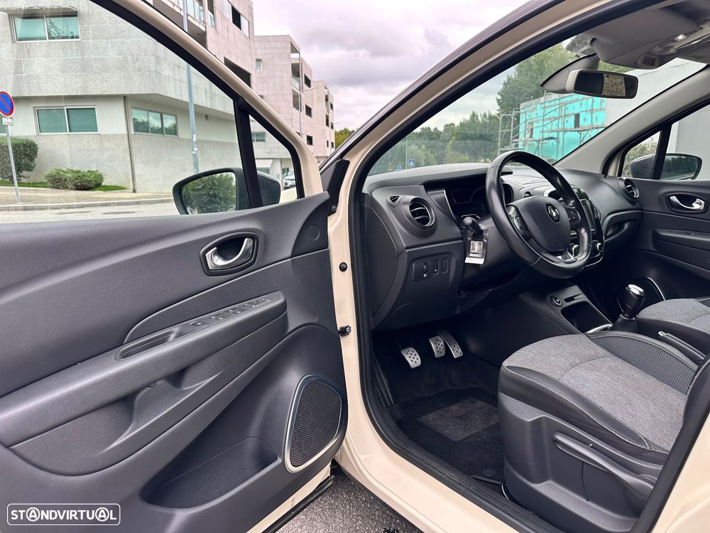 Renault Captur ENERGY TCe 90 S&S Intens - 24