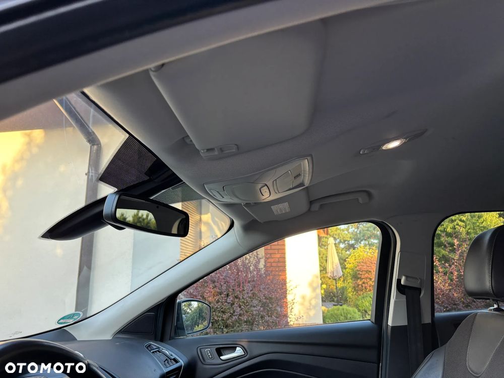 Ford Kuga 2.0 TDCi 4x4 Titanium - 16