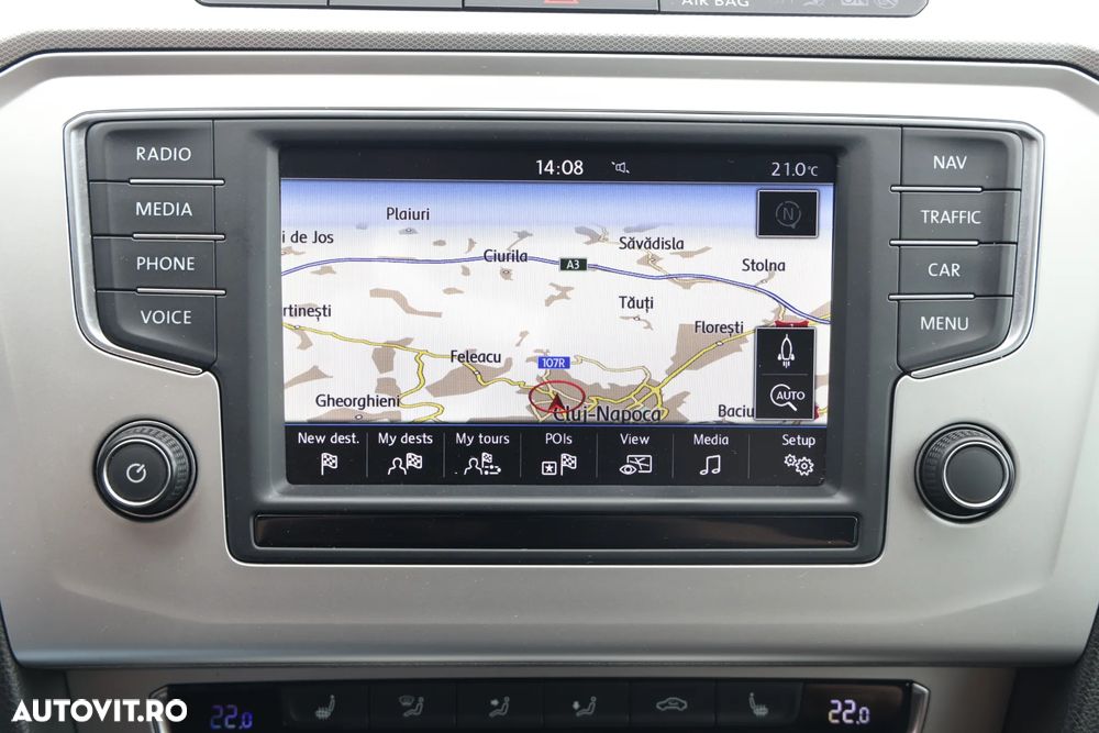 Volkswagen Passat 1.6 TDI Comfortline - 6