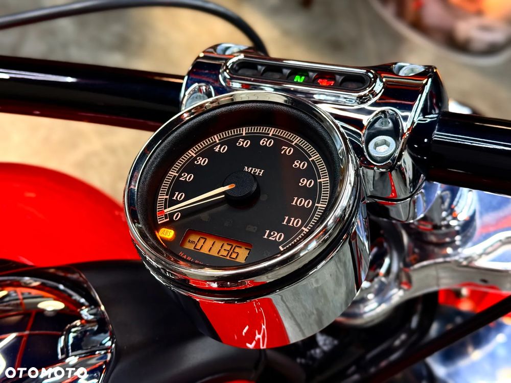 Harley-Davidson FXSB Breakout - 36
