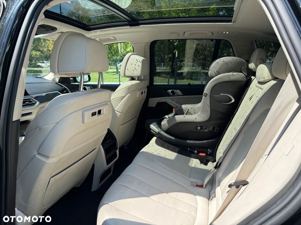 BMW X5 xDrive30d mHEV - 11