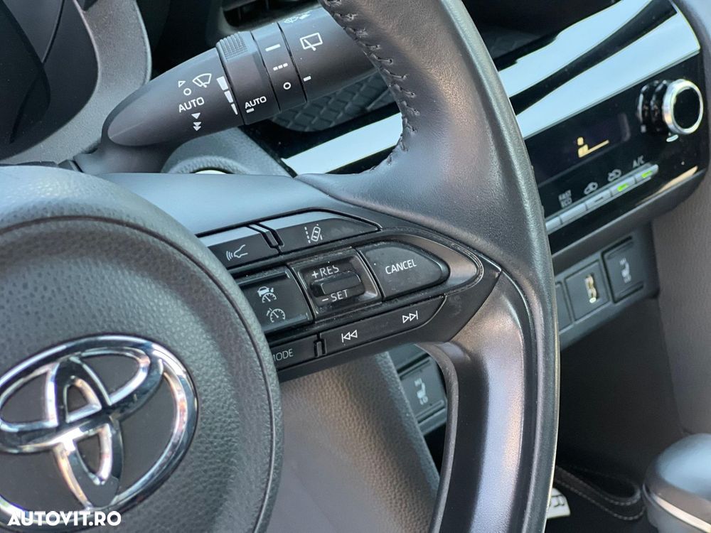 Toyota Yaris Cross 1.5 VVT-i HSD 4x2 Dynamic - 14