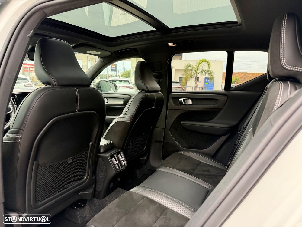 Volvo XC 40 2.0 D3 R-Design AWD Geartronic - 18