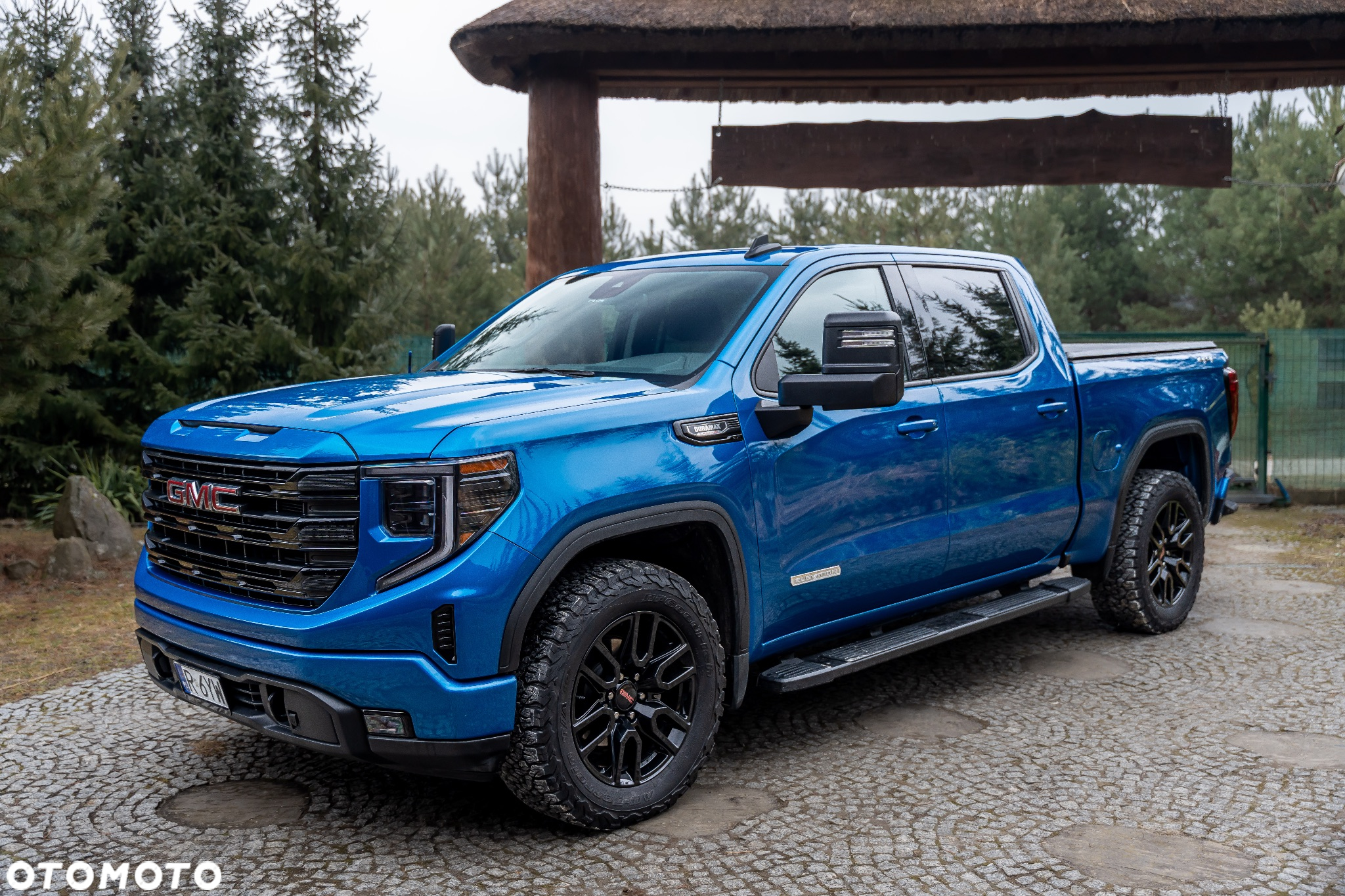 GMC Sierra - 4
