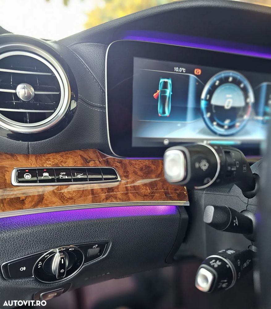 Mercedes-Benz E 220 d 9G-TRONIC Exclusive - 4