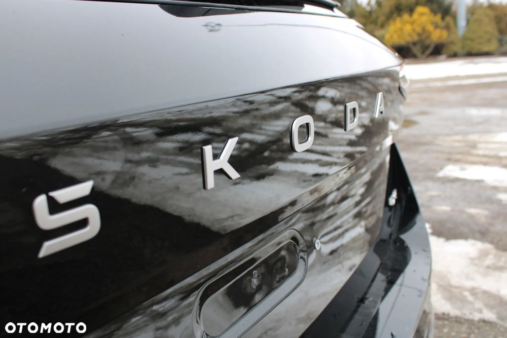 Skoda Superb 2.0 TDI SCR 4x4 L&K DSG - 10