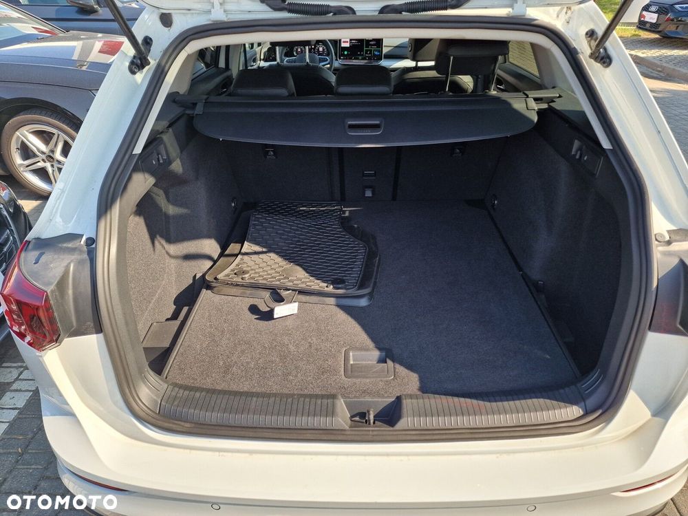 Volkswagen Golf VIII 1.5 TSI Life - 14