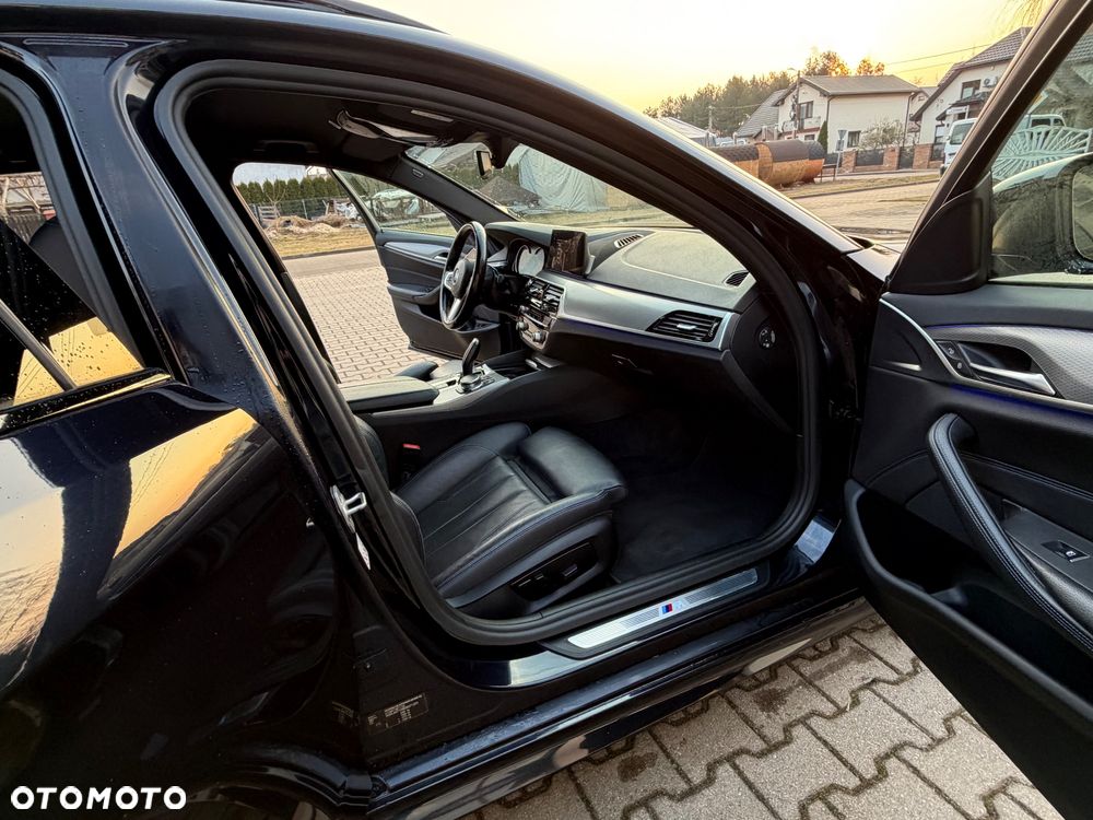 BMW Seria 5 520d M Sport Edition - 26