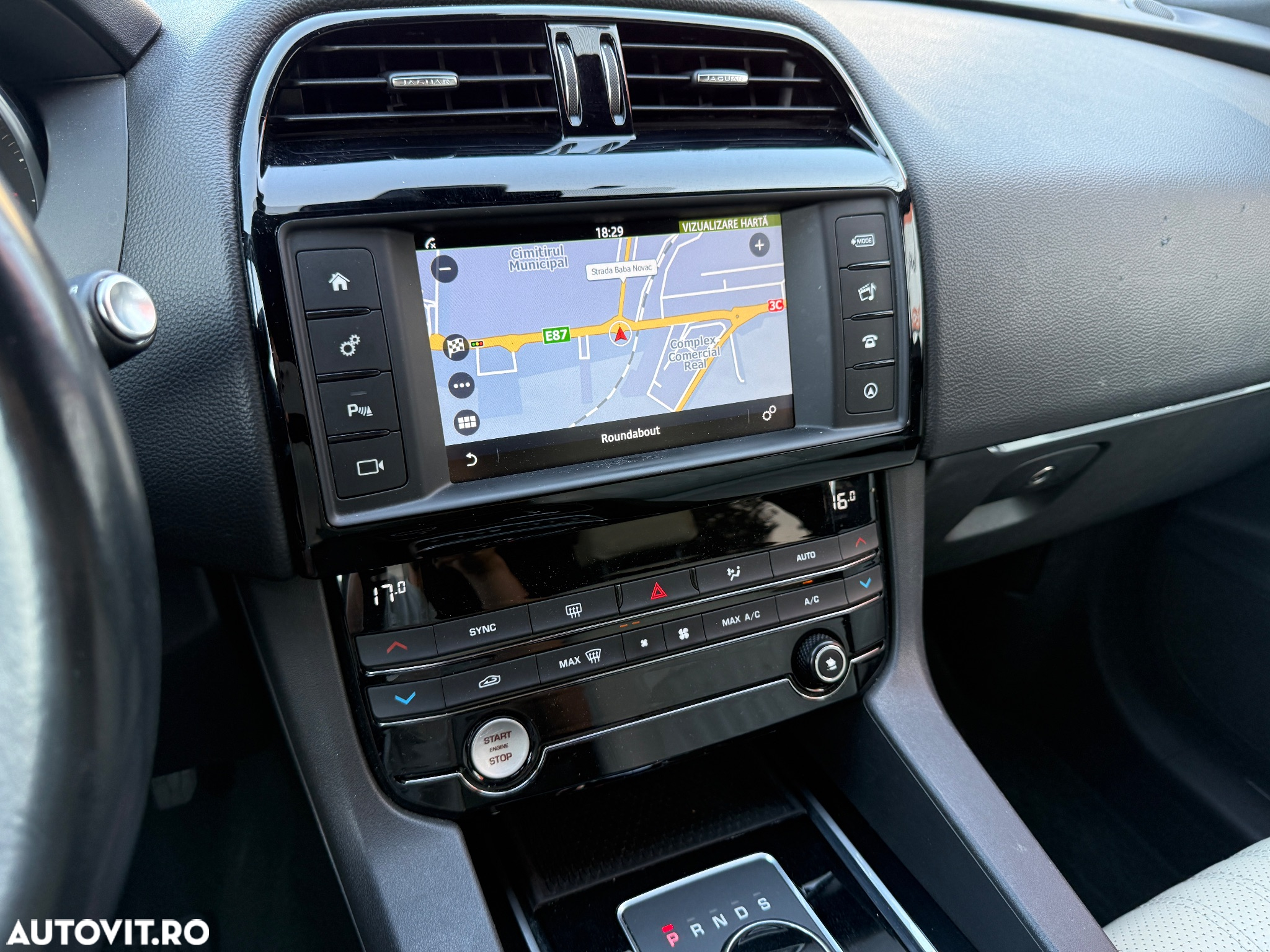 Jaguar F-Pace 20d AWD Aut. Prestige - 36