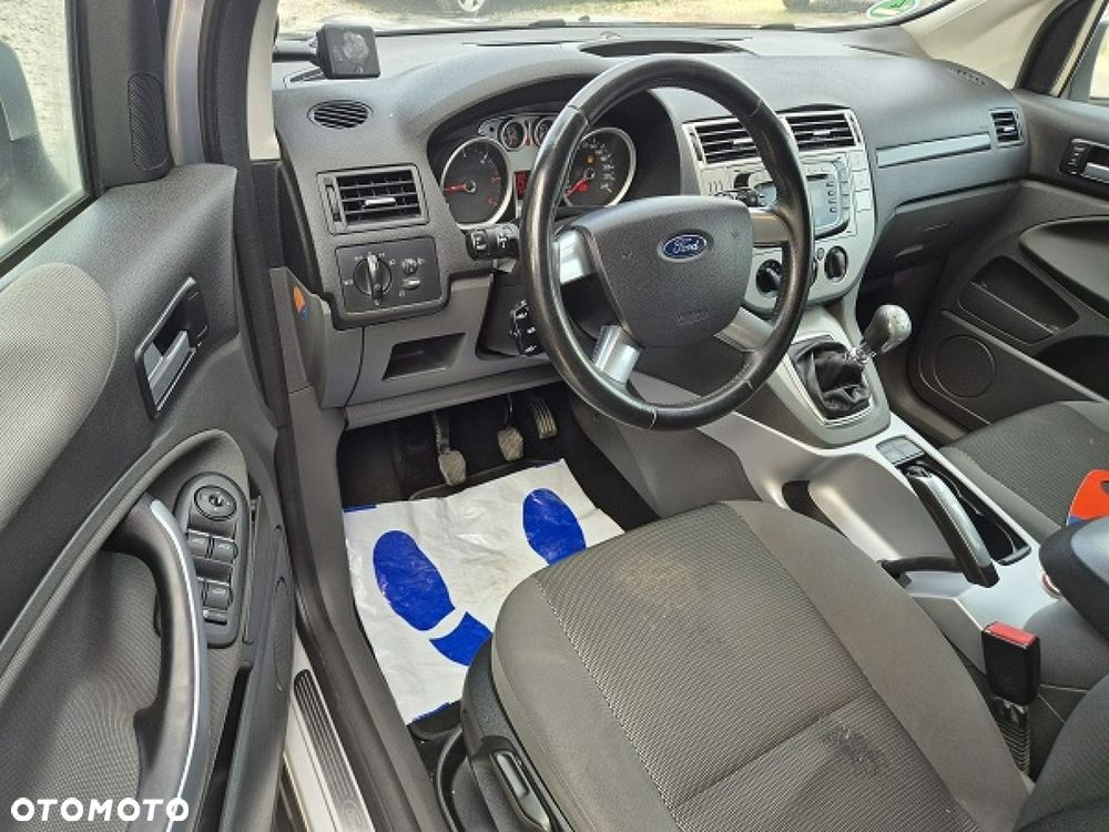 Ford Kuga - 19