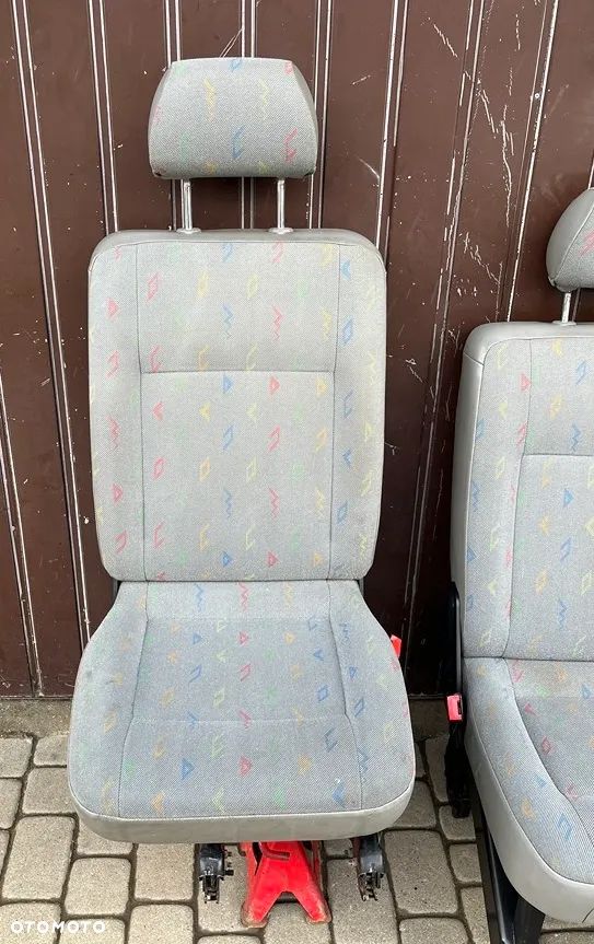 FOTEL KOZIOŁEK POJEDYNCZY JEDYNKA DRUGI RZĄD ŚRODKOWY TYŁ TYLNY INCA INKA VW T5 LIFT T6 CARAVELLE TRANSPORTER EU - 1