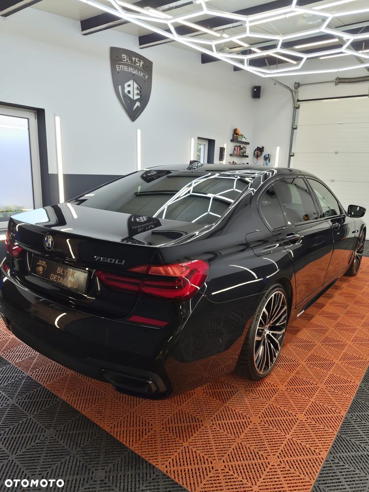 BMW Seria 7 750Li xDrive - 2