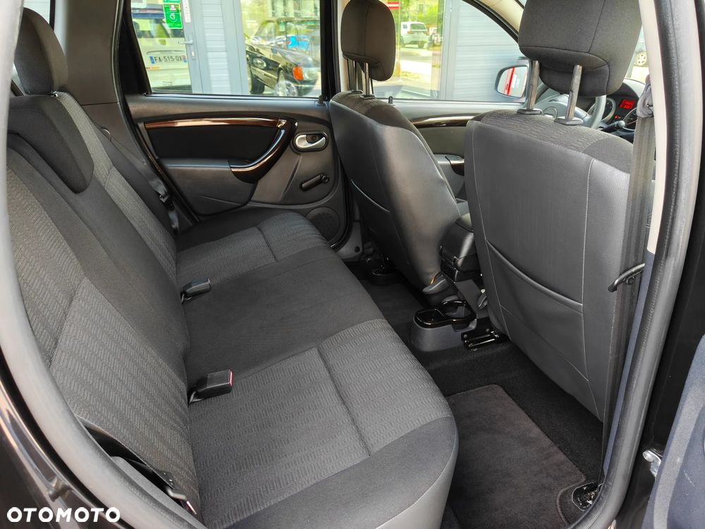 Dacia Duster SCe 115 4x4 Prestige - 24
