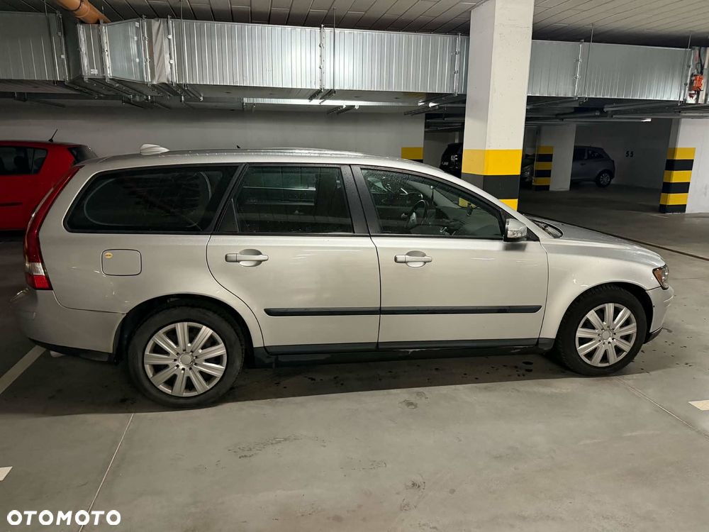 Volvo V50 2.4D5 - 6