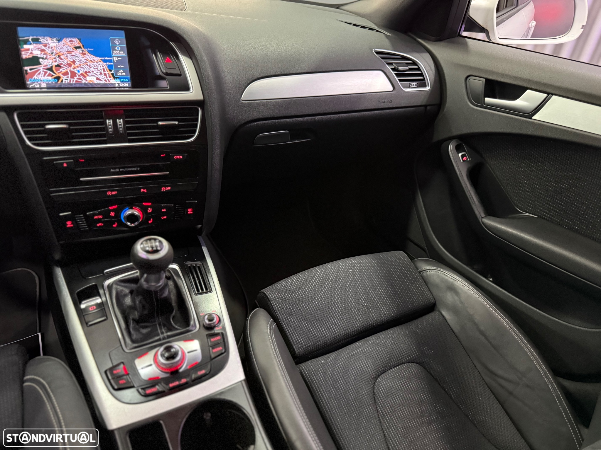 Audi A4 Avant 2.0 TDI S-line - 24