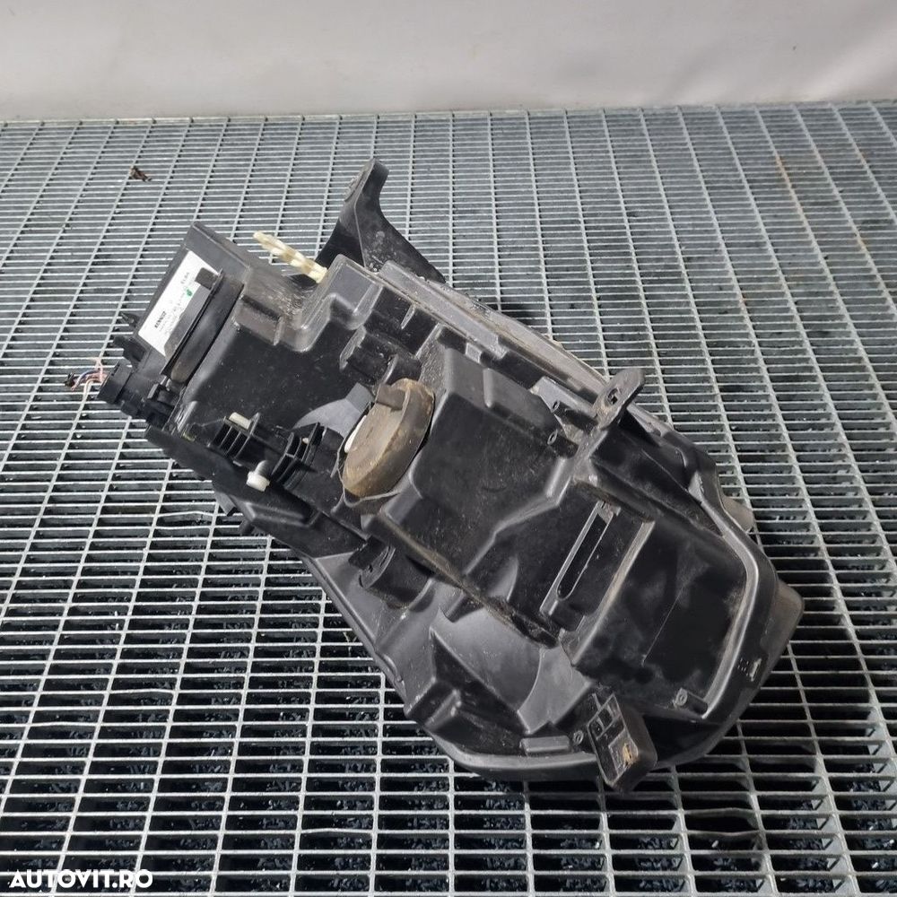 Far Dreapta Dacia Sandero 2 Facelift 2016 - 2020 Hatchback 4 Usi (1488) Fara xenon O ... - 4