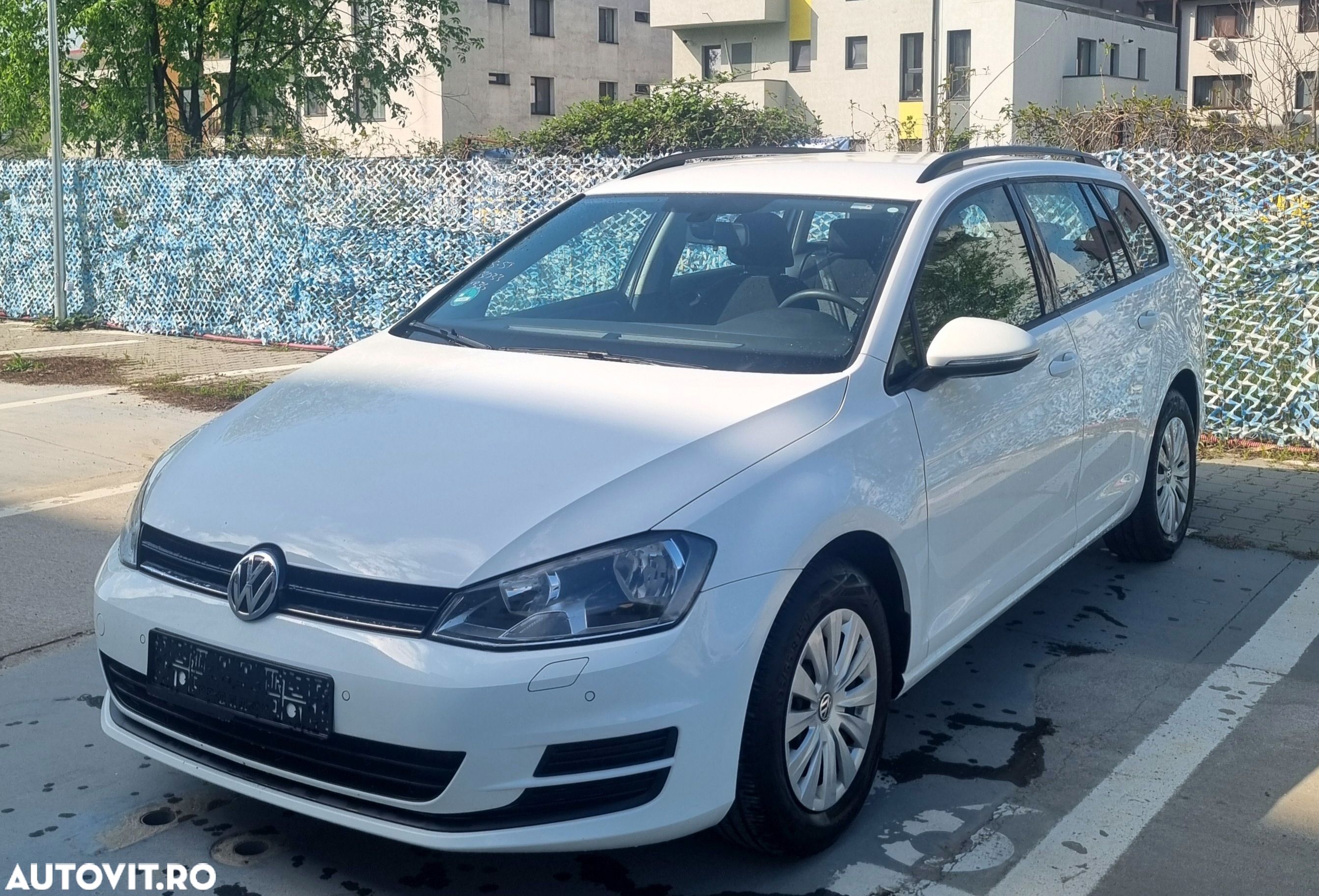 Volkswagen Golf 1.6 BlueTDI Trendline - 1