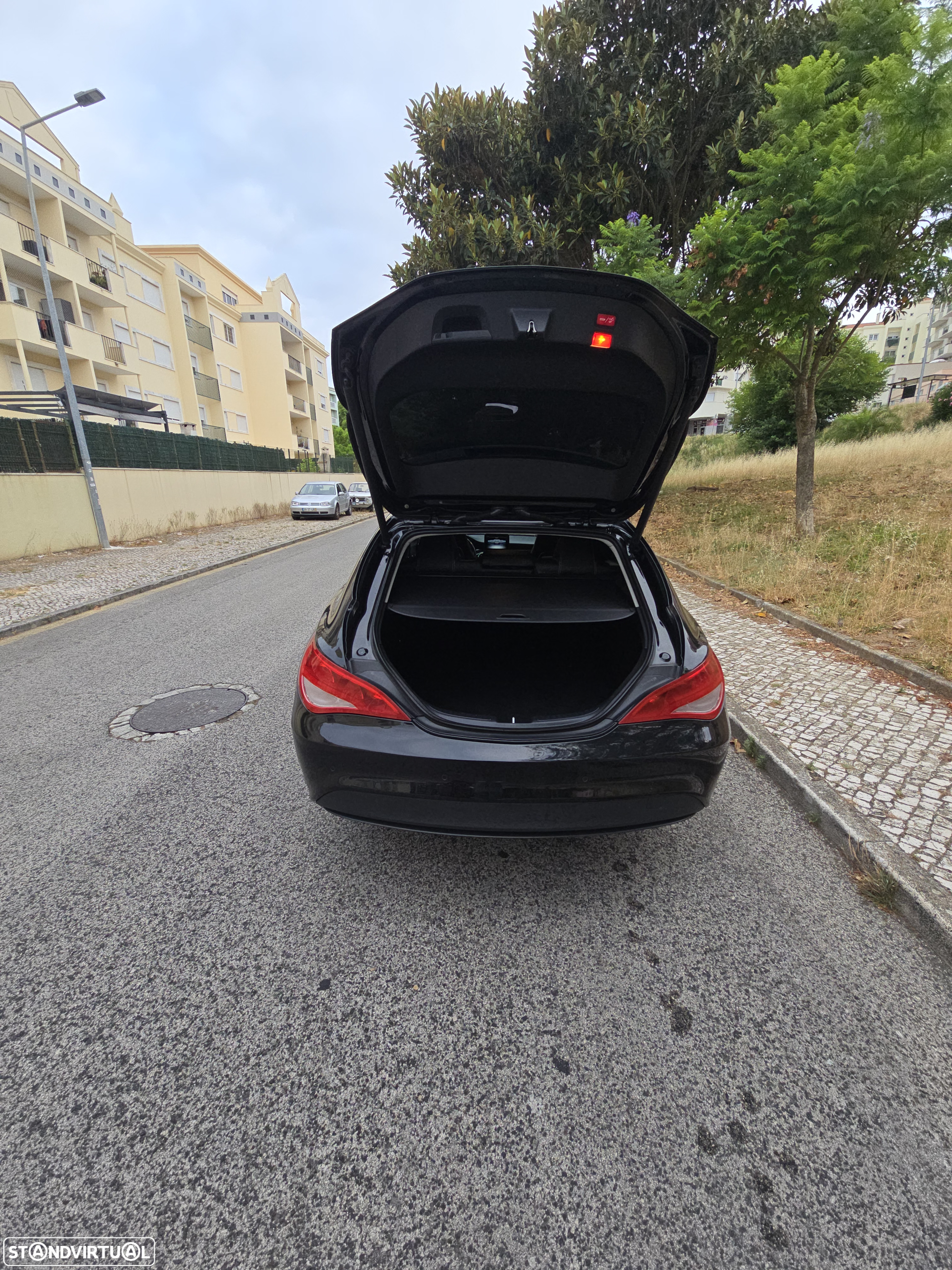 Mercedes-Benz CLA 200 d Shooting Brake Urban Aut. - 30