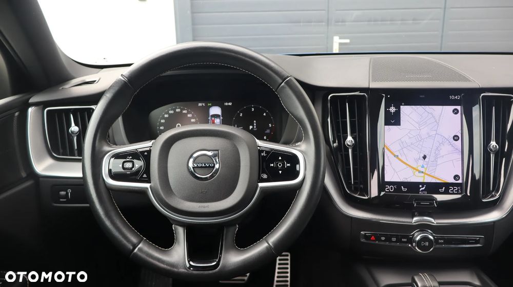 Volvo XC 60 B4 D R-Design - 11
